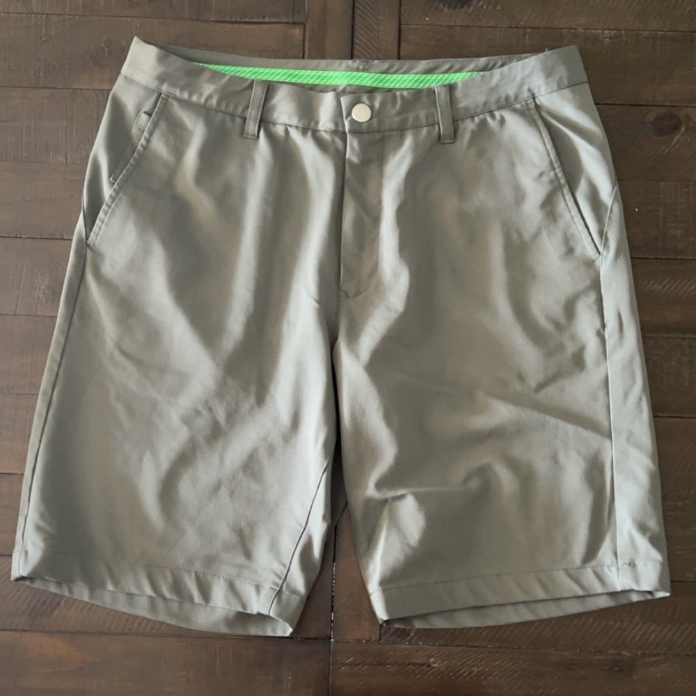 Set of men’s Bonobos Khaki Green and Black Golf Shorts. 35 - Picture 4 of 9